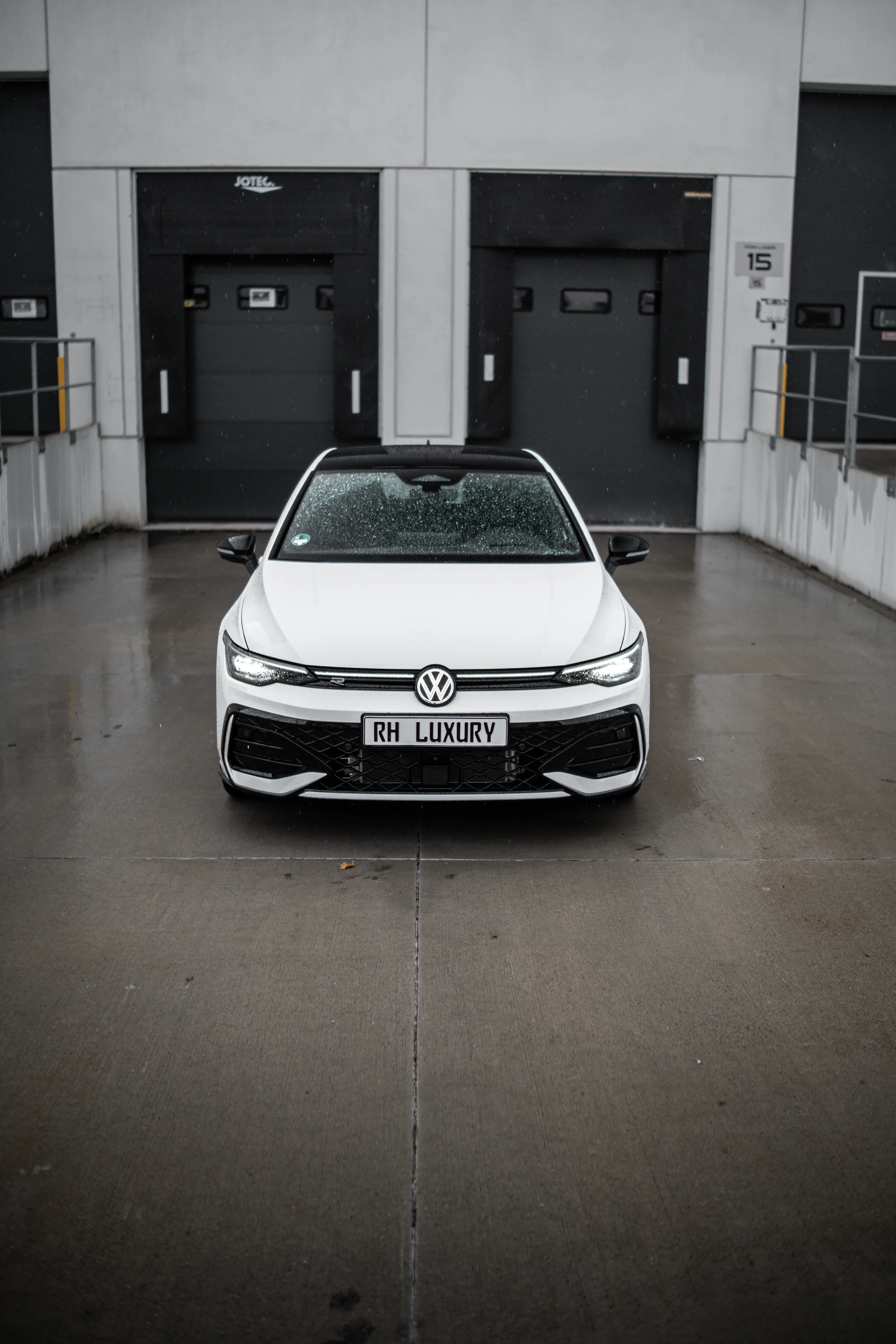 Golf 8 TFSI bei RH Luxury Rent